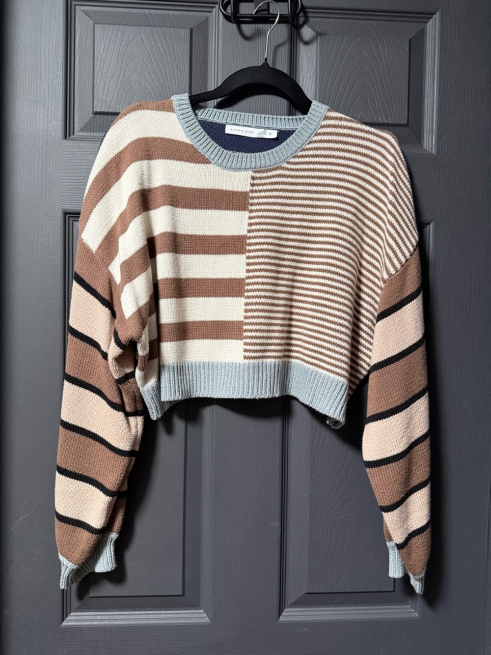 Altar'd State Women's Striped Cropped Sweater - Cream & Brown
